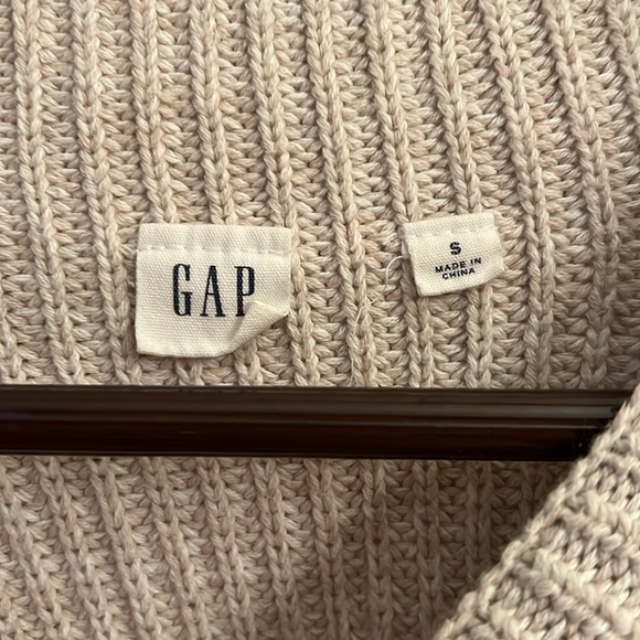 Sweater- oatmeal. Size small - Picture 2 of 2